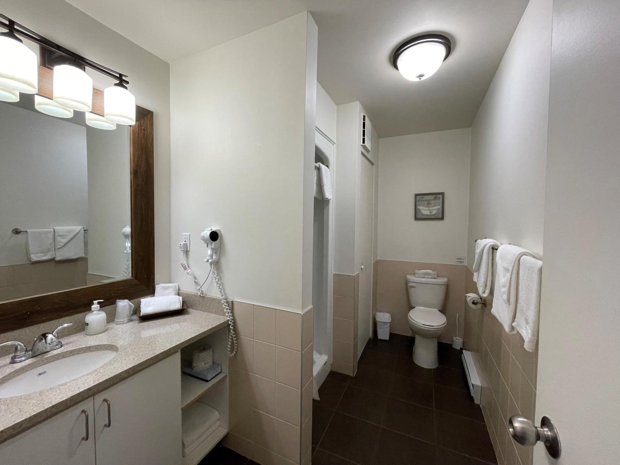 Hotel Vacances Tremblant Mont-Tremblant Bagian luar foto