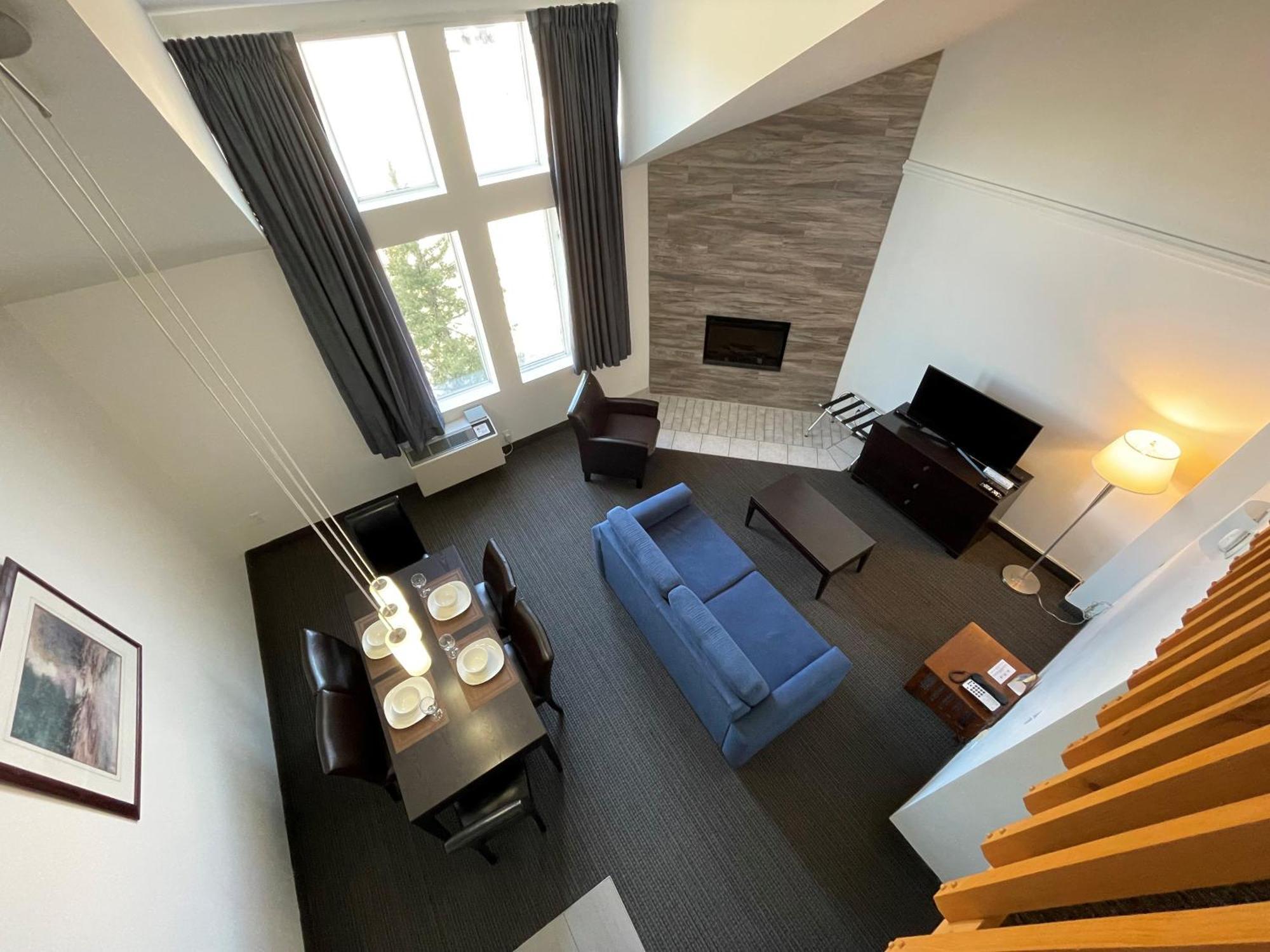 Hotel Vacances Tremblant Mont-Tremblant Bagian luar foto